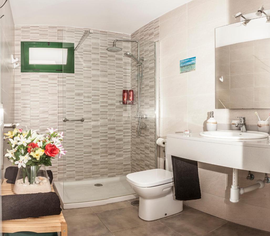 Apartamentos Temisa ปูแอร์โตเดลคาร์เมน ภายนอก รูปภาพ