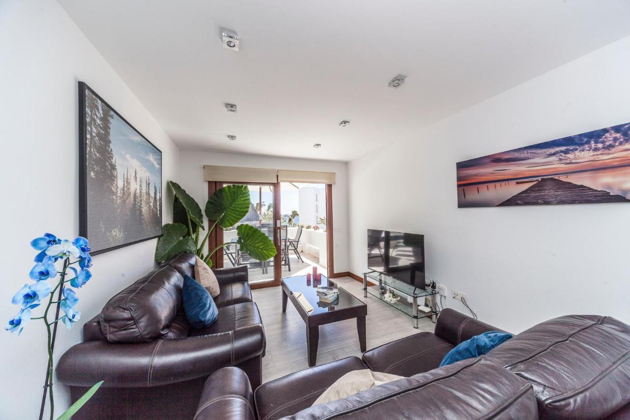 Apartamentos Temisa ปูแอร์โตเดลคาร์เมน ภายนอก รูปภาพ