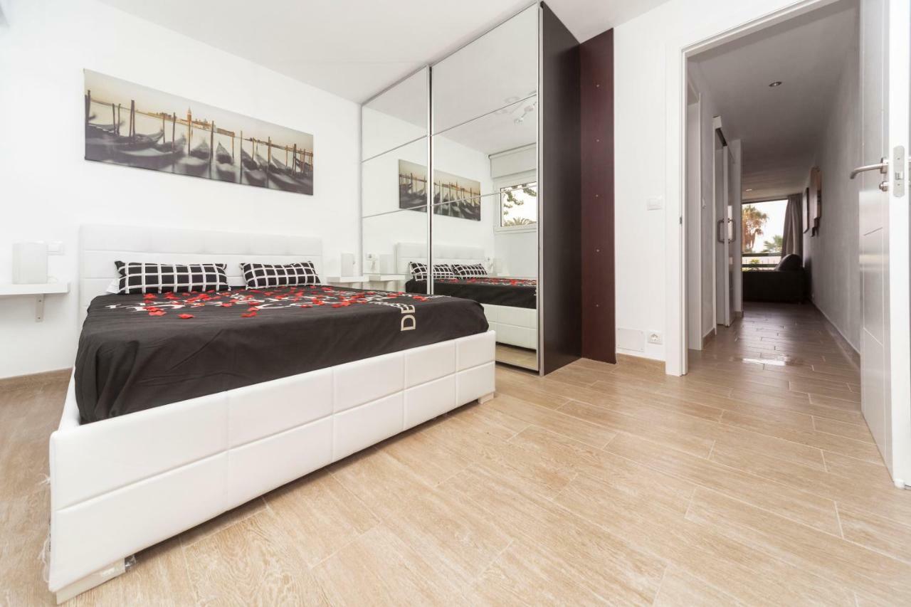 Apartamentos Temisa ปูแอร์โตเดลคาร์เมน ภายนอก รูปภาพ